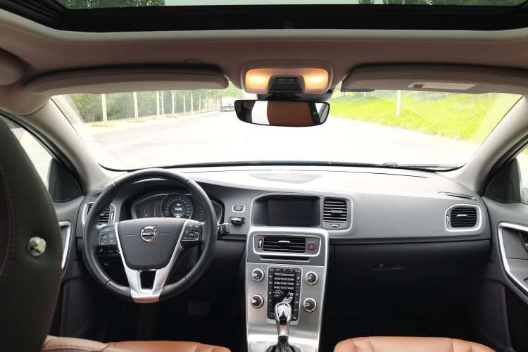 Used Volvo S60 2018 S60L T3 Smart Progress Edition
