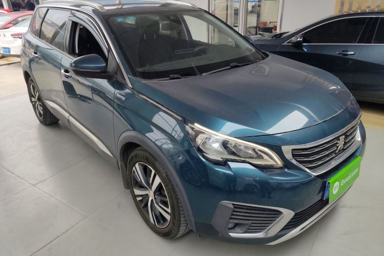 Used Peugeot 5008 2017 350THP 7-Seater Elite Edition Front Right 45 Deg