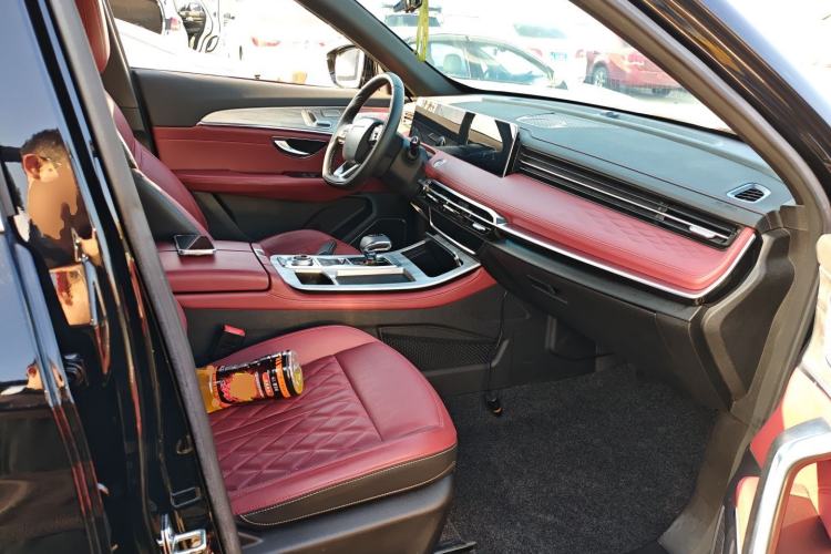 Used JETOUR X70 PLUS 2023 1.5T DCT Brave PLUS 7-Seater