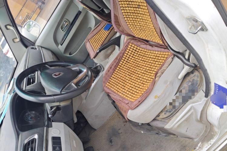 Used Jinbei New Hiace S 2018 1.6L Wealth Edition DLCG16 Left Front Seat