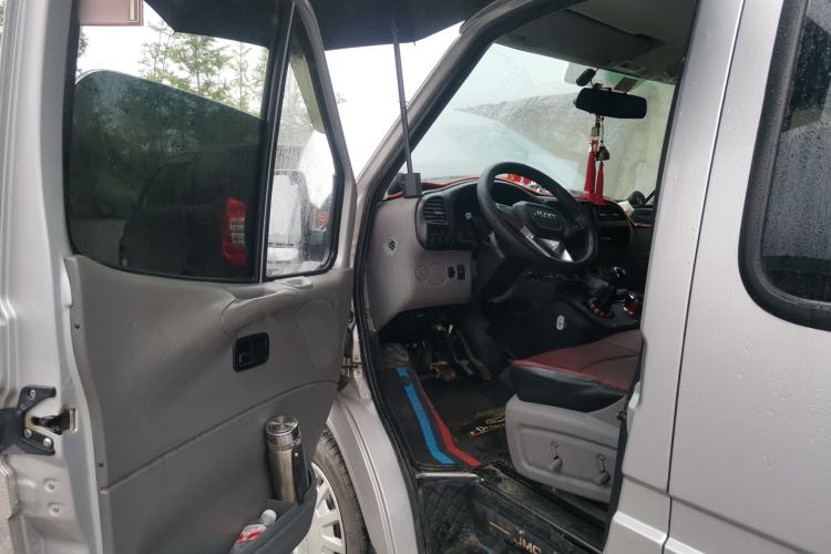 Used JMC Transit 2017 2.8T Commercial Version Short Wheelbase Low-Roof 6/7/8-Seater JX493 Driver Seat