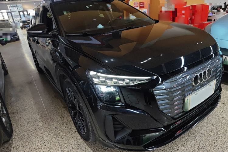 Used Audi Q5 e-tron 2022 40 e-tron Starlight Edition Mech Kit