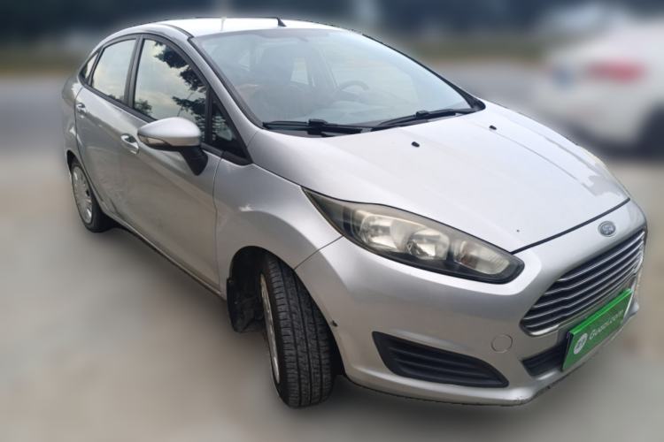 Used Ford Fiesta 2013 Sedan 1.5L Manual Fashion Edition Front Right 45 Deg