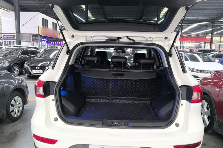 Used GAC Trumpchi GS4 2016 235T G-DCT Luxury Edition Trunk