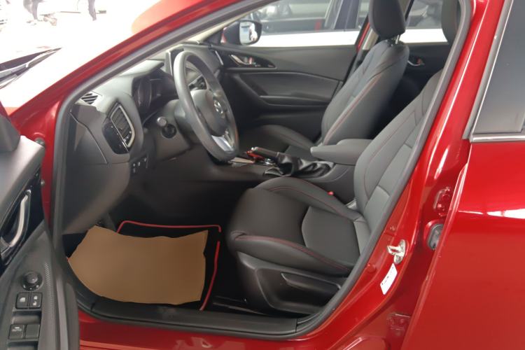 Used Mazda 3 Axela 2016 Sedan 1.5L Automatic Luxury Model Left Front Seat