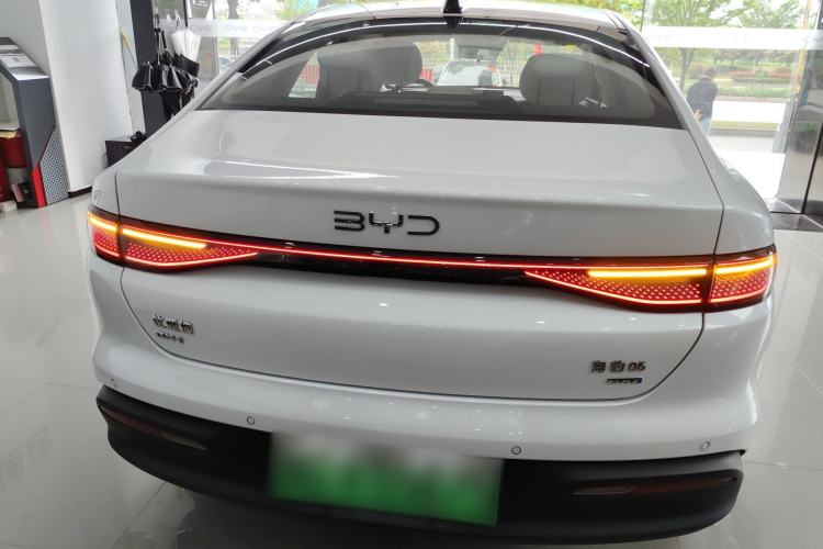 Used BYD Seal 05 DM-i 2025 DM-i Intelligent Drive 120KM Flagship Model Rear