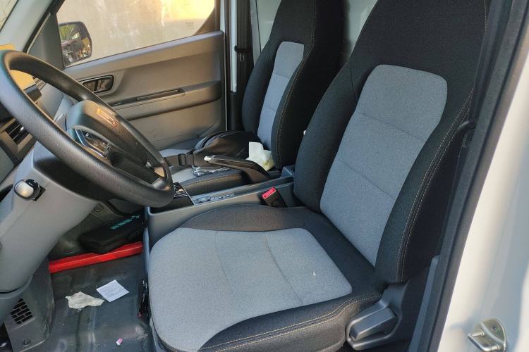 Used Farizon Xingxiang V 2024 Star Enjoy V6E Feature Edition Xuanwu 41.055 kWh
