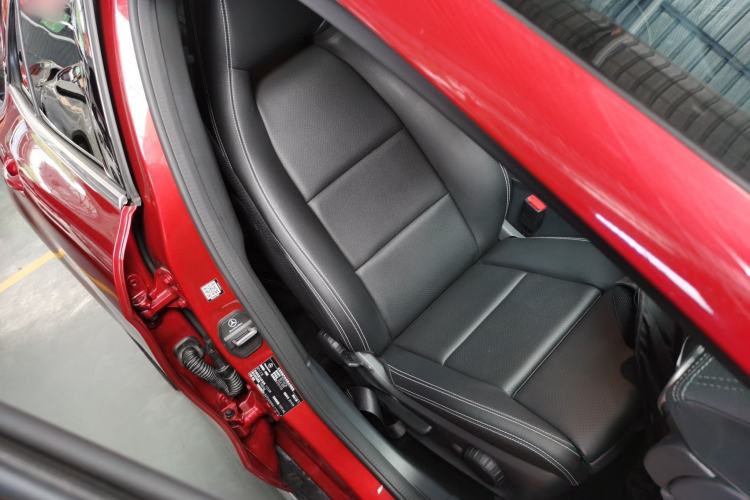 Used Mercedes-Benz GLA 2019 GLA 200 Fashion Model Right Front Seat