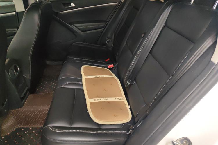 Used Volkswagen Tiguan 2016 280TSI Automatic Two-Wheel Drive Silk Road Comfort Edition Left Rear Seat