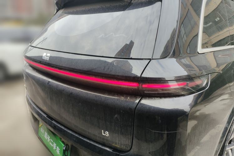 Used Li Auto L8 2023 Pro Model
