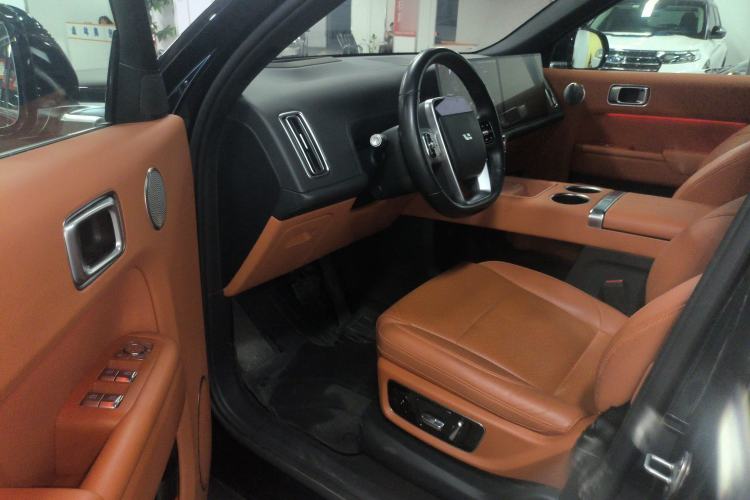 Used Li Auto L9 2022 Max model
