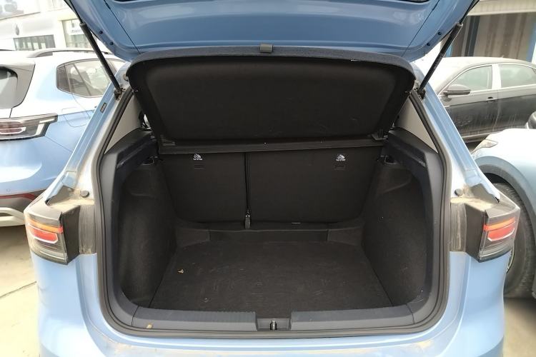 Used Volkswagen Tharu 2025 NewRui 300TSI Prestige Edition