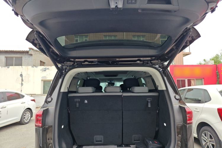 Used JAC Refine RF8 PHEV 2024 Zhiling Edition 1.5T 150KM Flagship Model – Lithium Iron Phosphate
