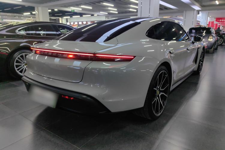 Used Porsche Taycan 2022-Year Updated Taycan
