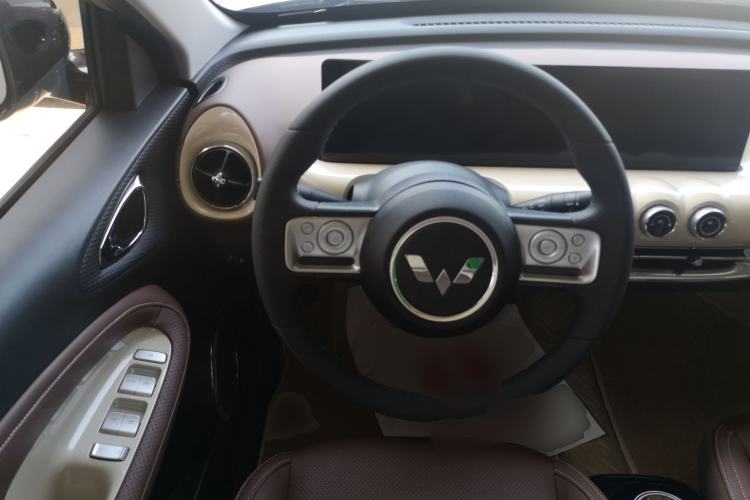 Used Wuling Bingo 2023 333 km Lingxi Connected Version
