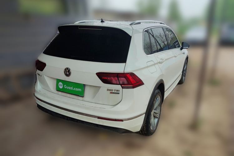 Used Volkswagen Tiguan 2018 380TSI Four-Wheel Drive R-Line Rear Right 45 Deg