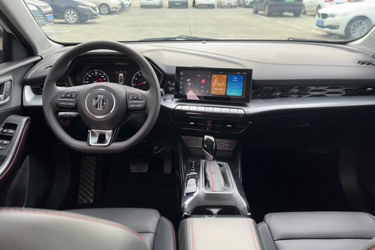 Used MG 5 2022 180 DVVT CVT Youth Style Edition Center Console