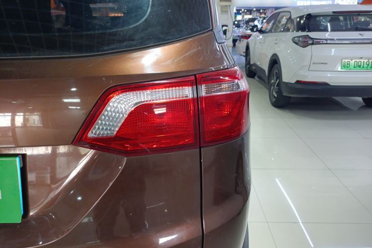 Used Wuling Hongguang S3 2019 1.5L Manual Standard Version China VI Standard