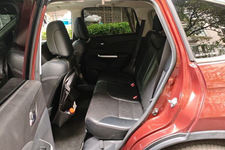 Used Honda CR-V 2015 2.4L two-wheel drive luxury version Left Rear Seat