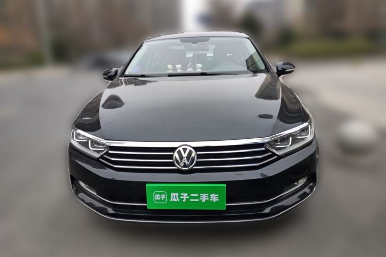 Used Volkswagen Magotan 2018 330TSI DSG Luxury Model Front