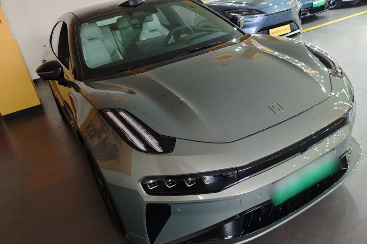 Used Zeekr 001 2024 WE Edition 100 kWh Rear-Drive Front Right 45 Deg