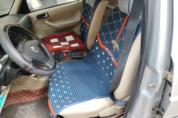 Used Volkswagen Jetta 2006 GIF Avant-Garde Millionth Anniversary Edition Left Front Seat