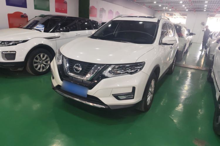 Used Nissan X-Trail 2023 Classic 2.0L Two-Wheel Drive Smart Connect Premium Edition
