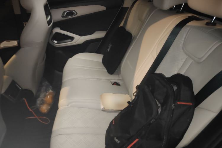 Used BYD Yuan UP 2025 Intelligent Driving Version 401 KM Dynamic Edition
