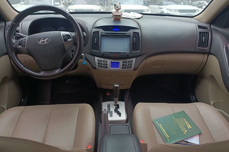 Used Hyundai Celesta 2015 1.6L Automatic Luxury Model
