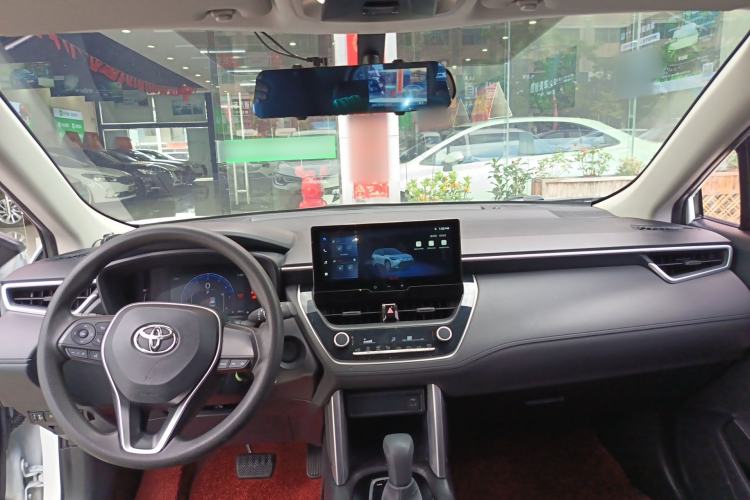 Used Toyota FRONTLANDER 2024 2.0L CVT Elite Edition Center Console