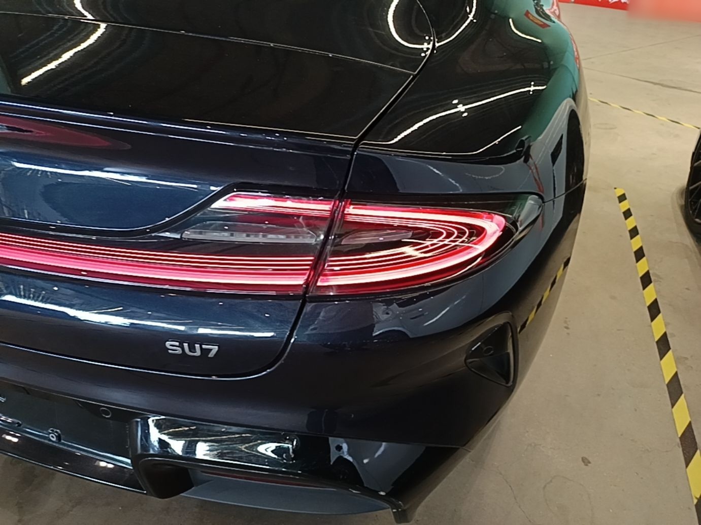 Xiaomi Auto SU7 2024 Rear-Drive Long-Range Intelligent Driving Version — снимка 9