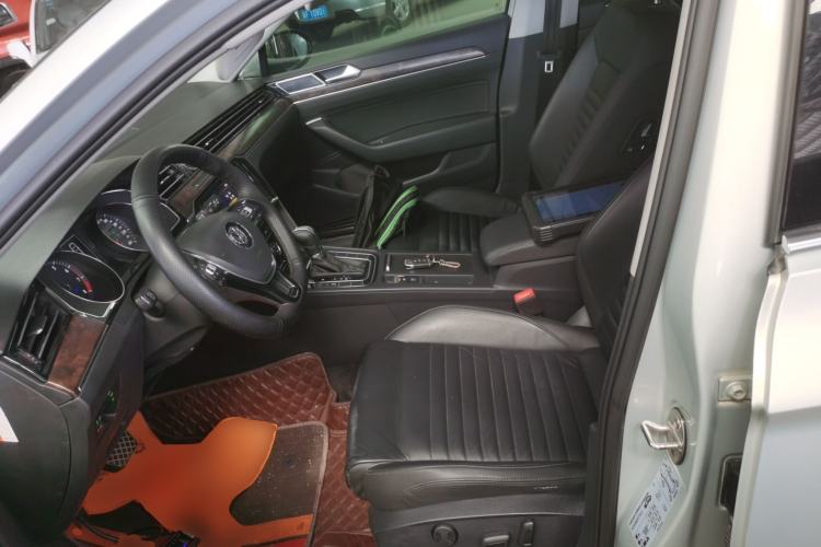 Used Volkswagen Magotan 2019 330TSI DSG Luxury Version China VI Standard
