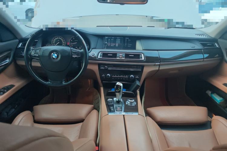 Used BMW 7 Series 2011 730Li Elegant Model Center Console