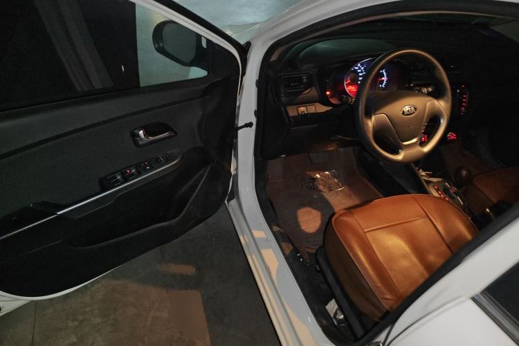 Used Kia K2 2015 Sedan 1.4L Automatic GLS