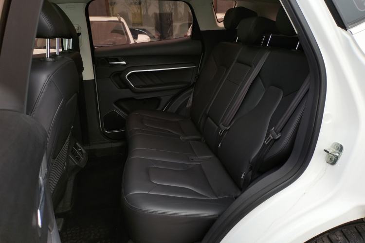 Used Haval H6 2017 Red Label 2.0T Automatic Two-Wheel Drive ZhiShang Model