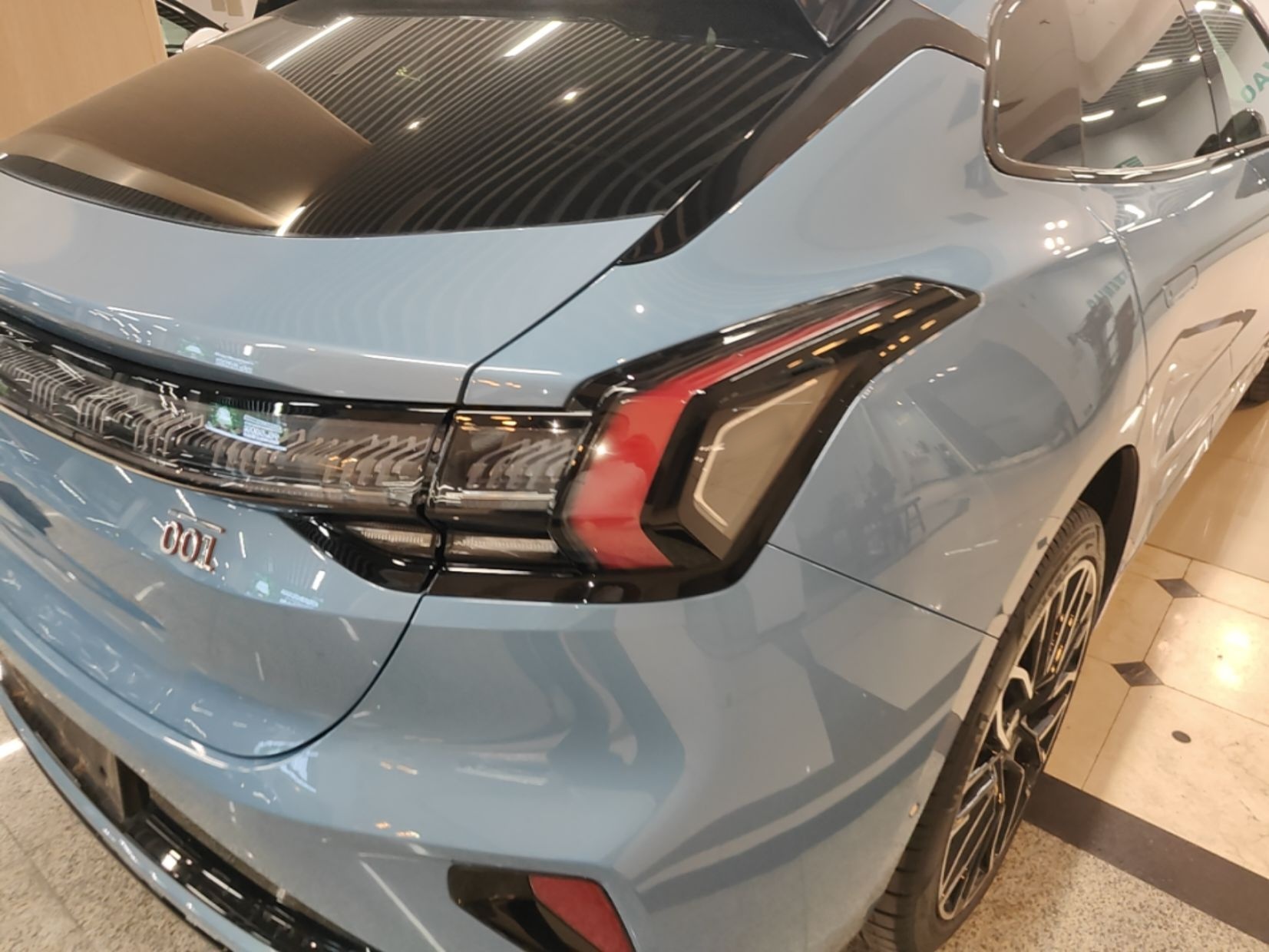 Zeekr 001 2025 YOU Edition 100 kWh All-Wheel Drive — снимка 9