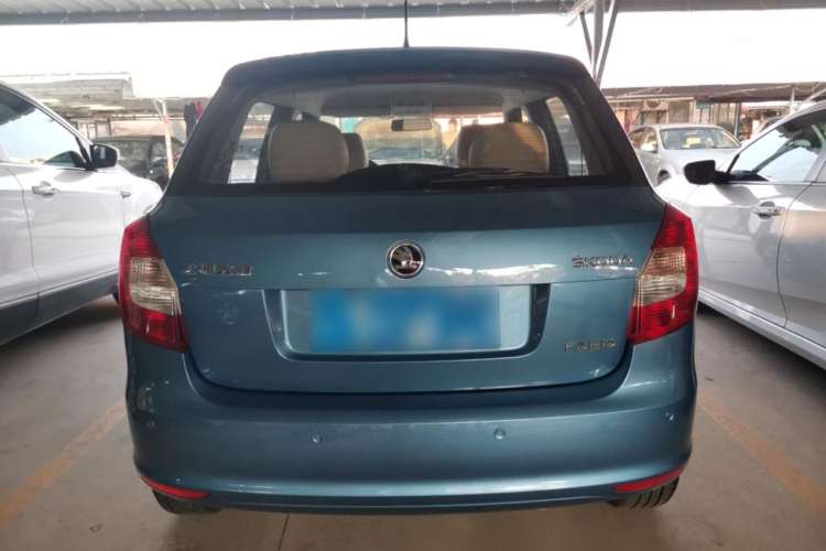 Used Skoda Fabia 2014 1.4L Automatic Crystal Edition