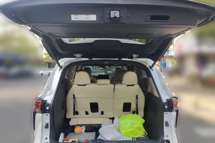 Used Toyota SIENNA 2021 2.5L Hybrid Premium Edition