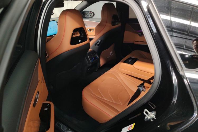 Used BYD Han 2022 DM-i 242km Flagship Model