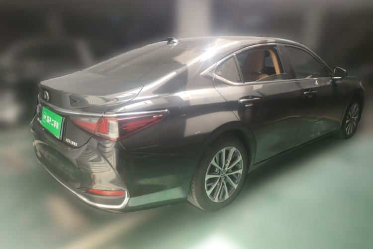 Used Lexus ES 2023 200 Excellence Edition