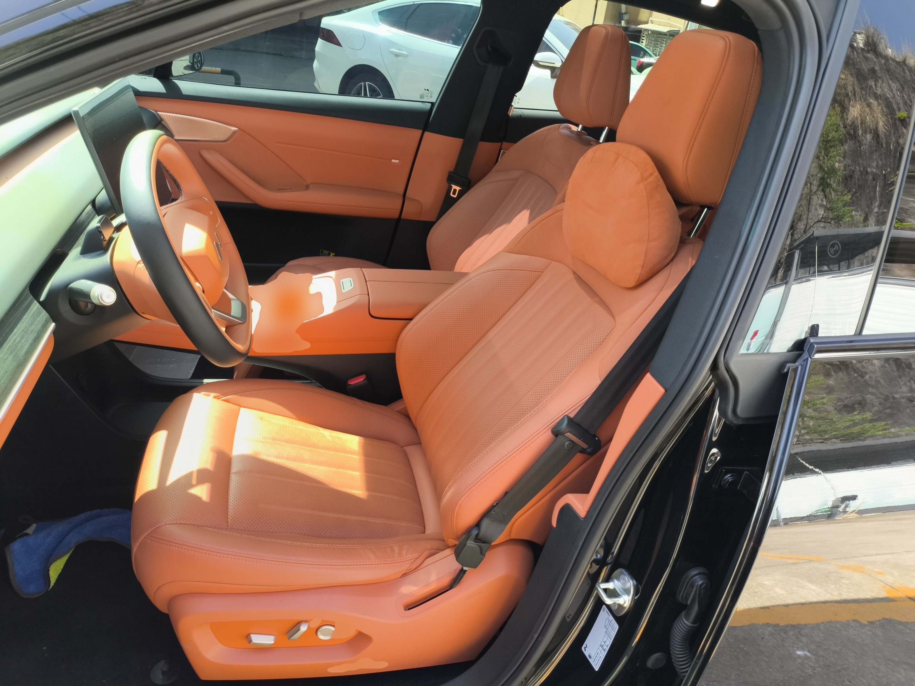 Переднее сиденье в автомобиле