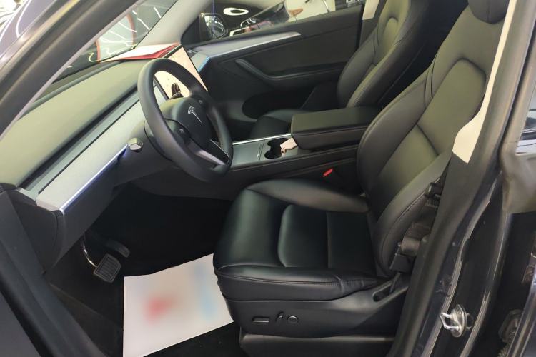 Used Tesla Model Y 2023 Long-Range All-Wheel-Drive Version