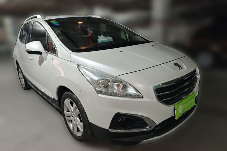 Used Peugeot 3008 2015 2.0L Automatic Classic Edition Front Right 45 Deg