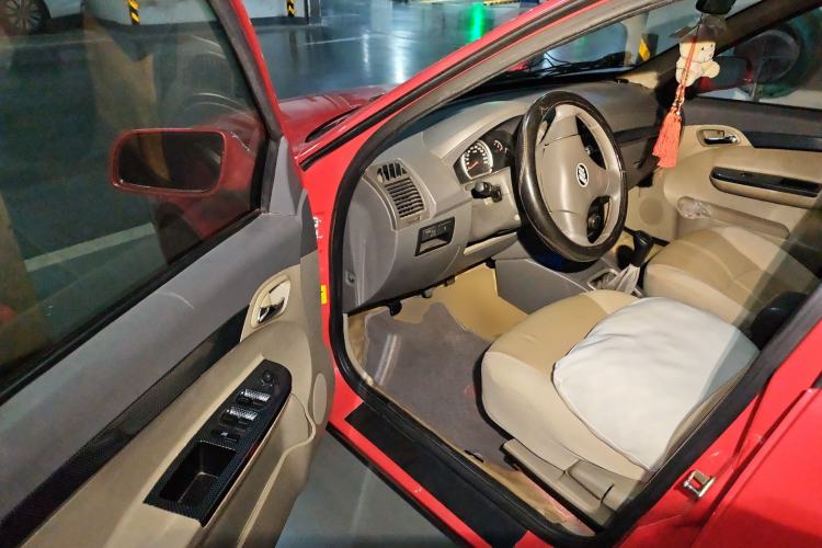 Used Lifan Auto 520 2011 520 Navigation Edition 1.3L Practical Model
