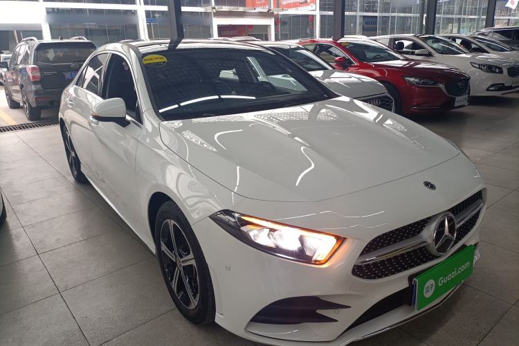 Used Mercedes-Benz A-Class 2022 Revised Version A 200 L Sport Sedan Fashionable Style Exterior 1