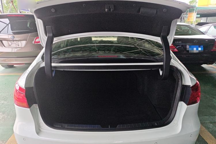 Used CHANGAN Ruicheng CC 2022 Blue Whale Edition 1.5T DCT Luxury Model Trunk