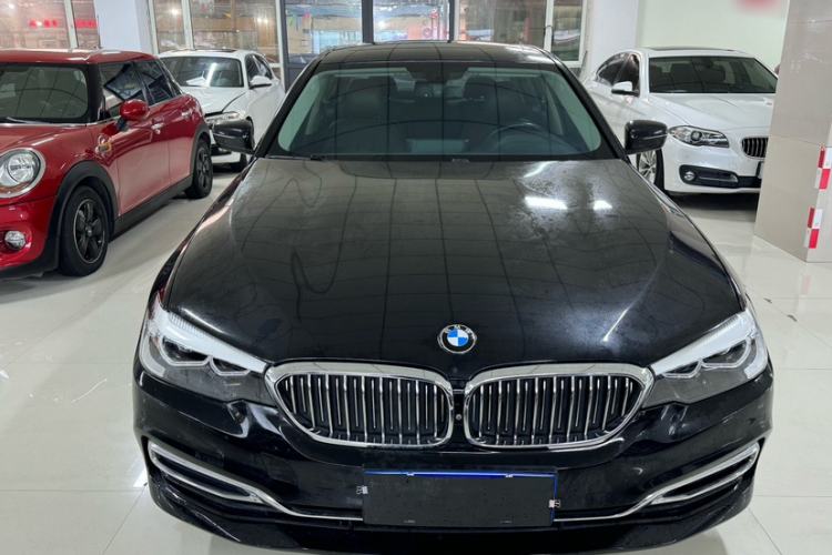 Used BMW 5 Series 2019 Facelifted 525Li Luxury Package Exterior 1