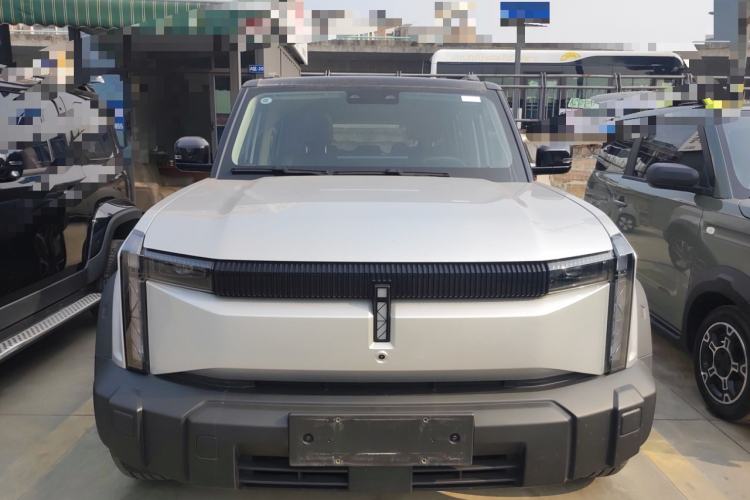 Used iCAR 03 2024 472km Four-Wheel Drive Long-Range Intelligent Advanced Version
