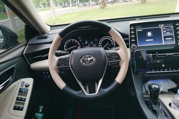 Used Toyota Avalon 2019 2.0L XLE Premium Edition China VI Steering Wheel