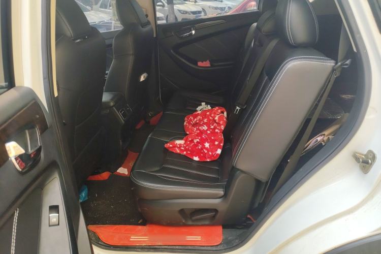 Used Dongfeng Fengon 580 2018 Revised Version 1.5T Manual Luxury Edition Left Rear Seat